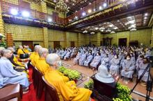 Rằm tháng Giêng đến chùa, cầu cho chúng sinh được an