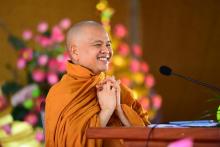 Chùa Quan Âm Đông Hải: Sư Giác Hoàng chia sẻ đề tài "Hành Bồ-tát đạo"