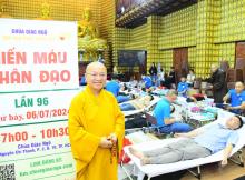 Hiến máu nhân đạo lần 96 tại chùa Giác Ngộ, thu hút hơn 200 tình nguyện viên