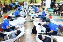 Ngày hội Hiến máu nhân đạo lần 102 tại chùa Giác Ngộ