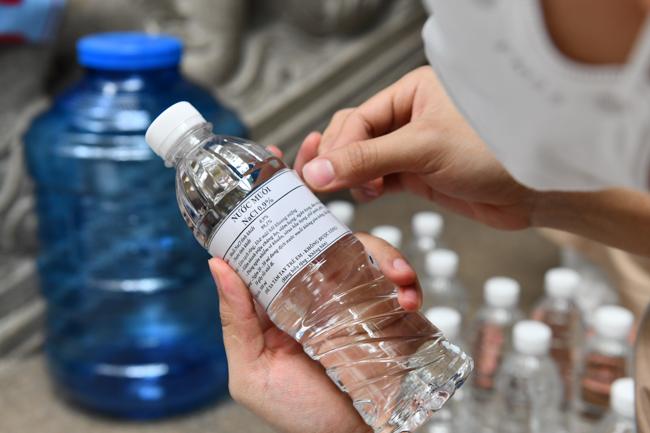 Hình ảnh nhà sư trong mùa COVID