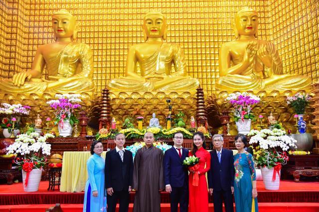 Chắp cánh cho hôn nhân hạnh phúc bằng triết lý nhà Phật