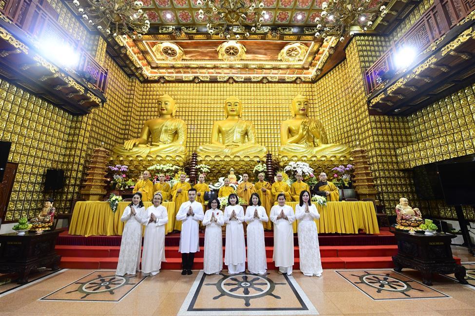 Trang nghiêm kỷ niệm Ngày Bồ-tát Quan Thế Âm đản sanh