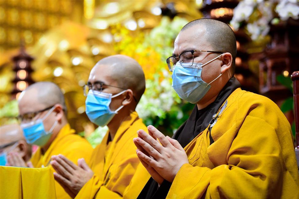 Trang nghiêm kỷ niệm Ngày Bồ-tát Quan Thế Âm đản sanh