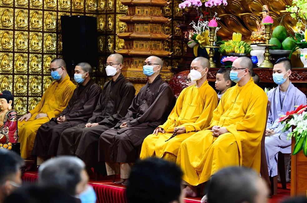 Sống thản nhiên trước dông bão cuộc đời