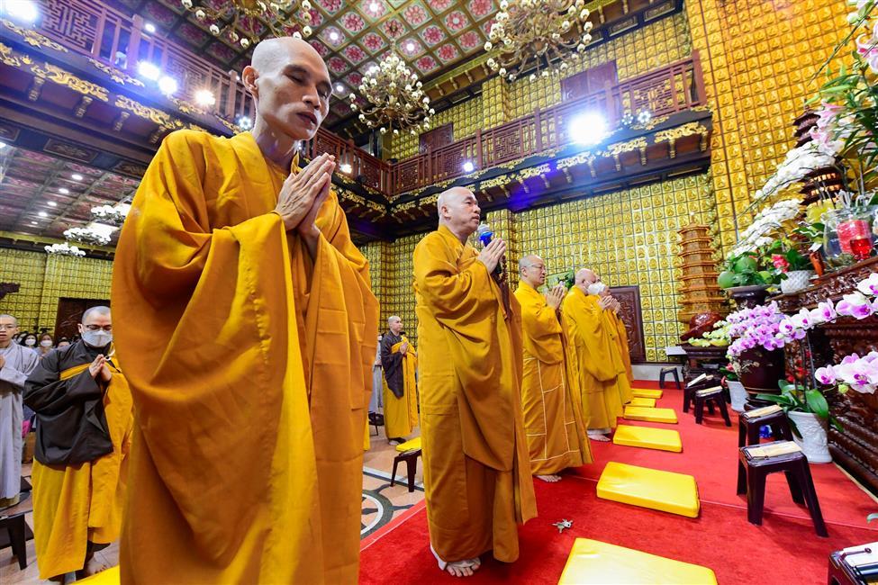 Tiếp thêm niềm tin để vươn lên trong cuộc sống qua việc sám hối