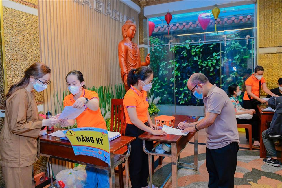 Chùa Giác Ngộ: 723 Phật tử tham gia “sẻ giọt máu đào, trao đời hy vọng” (HM53)