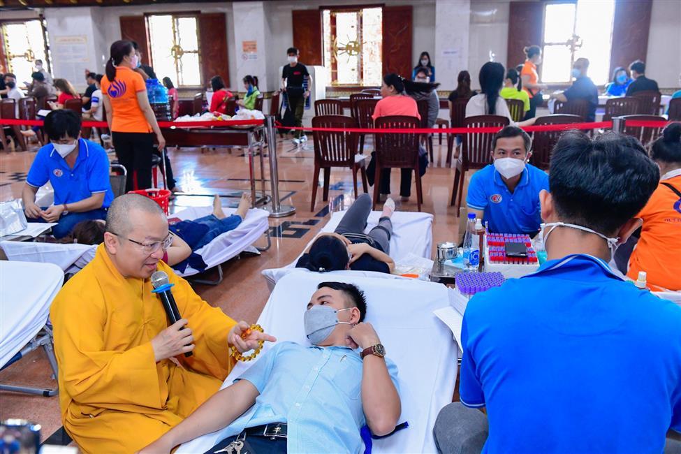 Chùa Giác Ngộ: 723 Phật tử tham gia “sẻ giọt máu đào, trao đời hy vọng” (HM53)