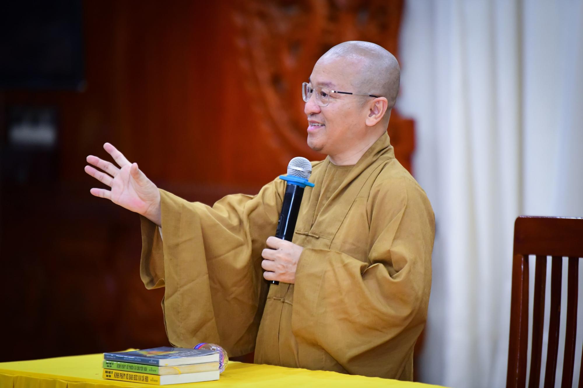 Buổi tập huấn cho Lễ Tốt nghiệp tại Học viện Phật giáo TP.HCM năm 2022