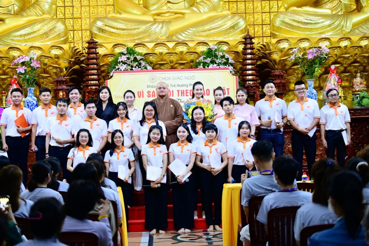 Talkshow Vì sao tôi theo Đạo Phật: Doanh nhân Trần Thu Hương - hình mẫu người phụ nữ thời đại mới