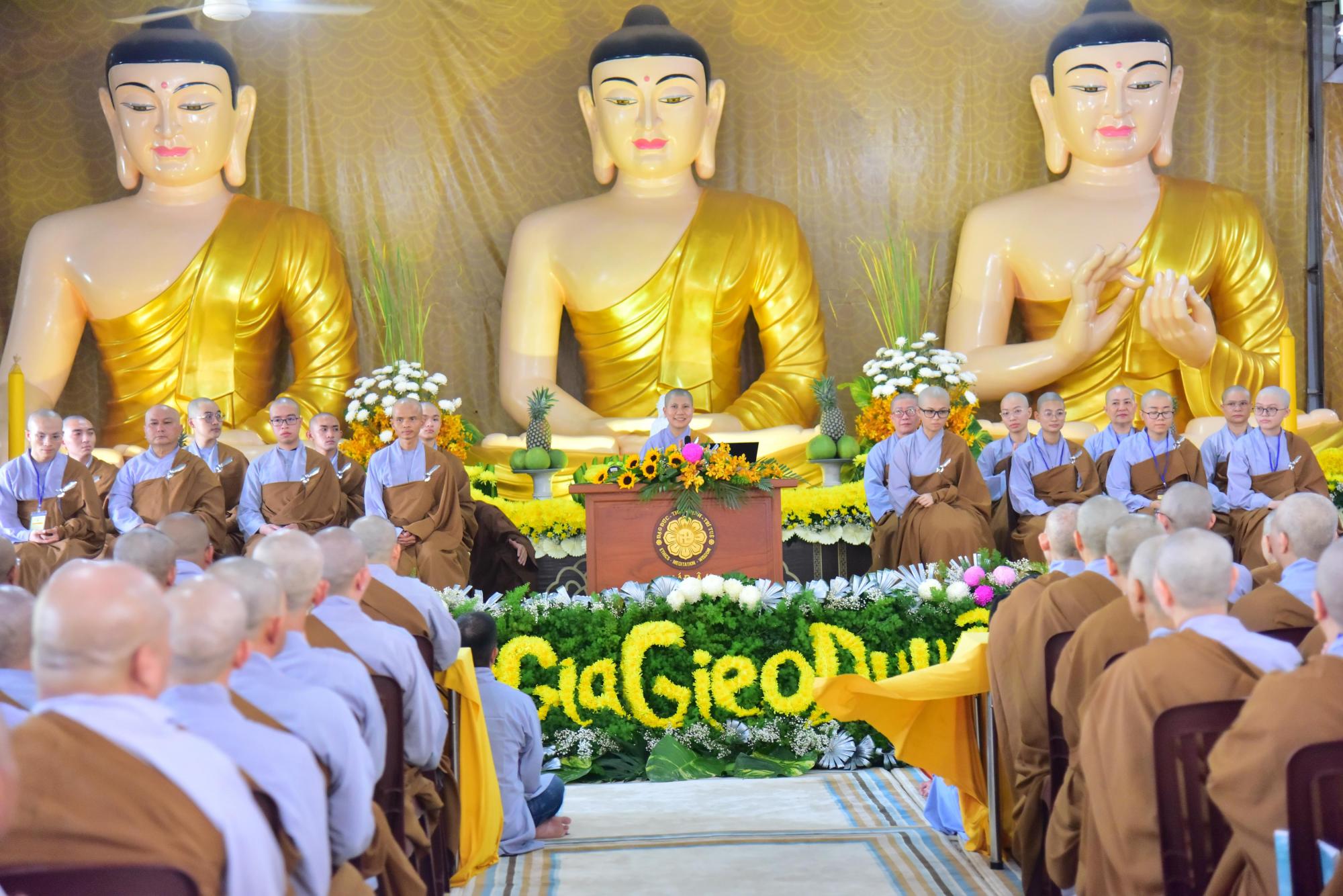 Pháp thoại Phương trời thong dong