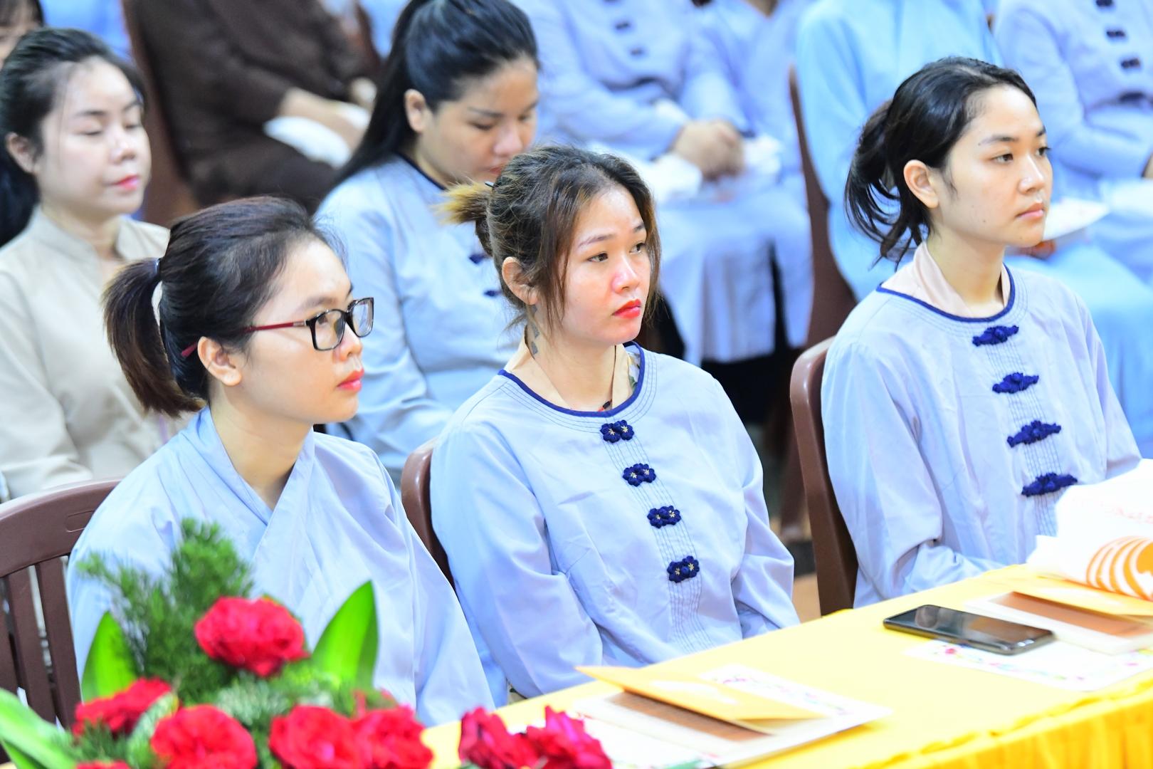 Kết nạp thêm gần 300 Phật tử cho cộng đồng Phật giáo Việt Nam tại chùa Giác Ngộ (quận 10, TP.HCM)