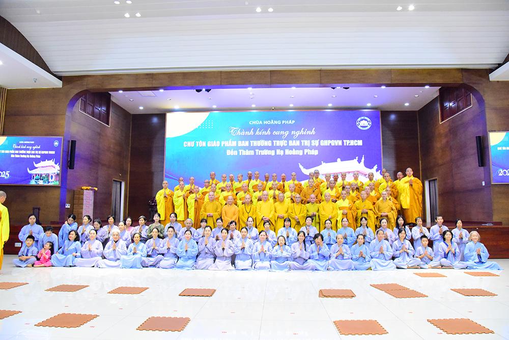 Đoàn 7 BTS Phật giáo Thành phố thăm, sách tấn các hạ trường khu vực ngoại ô