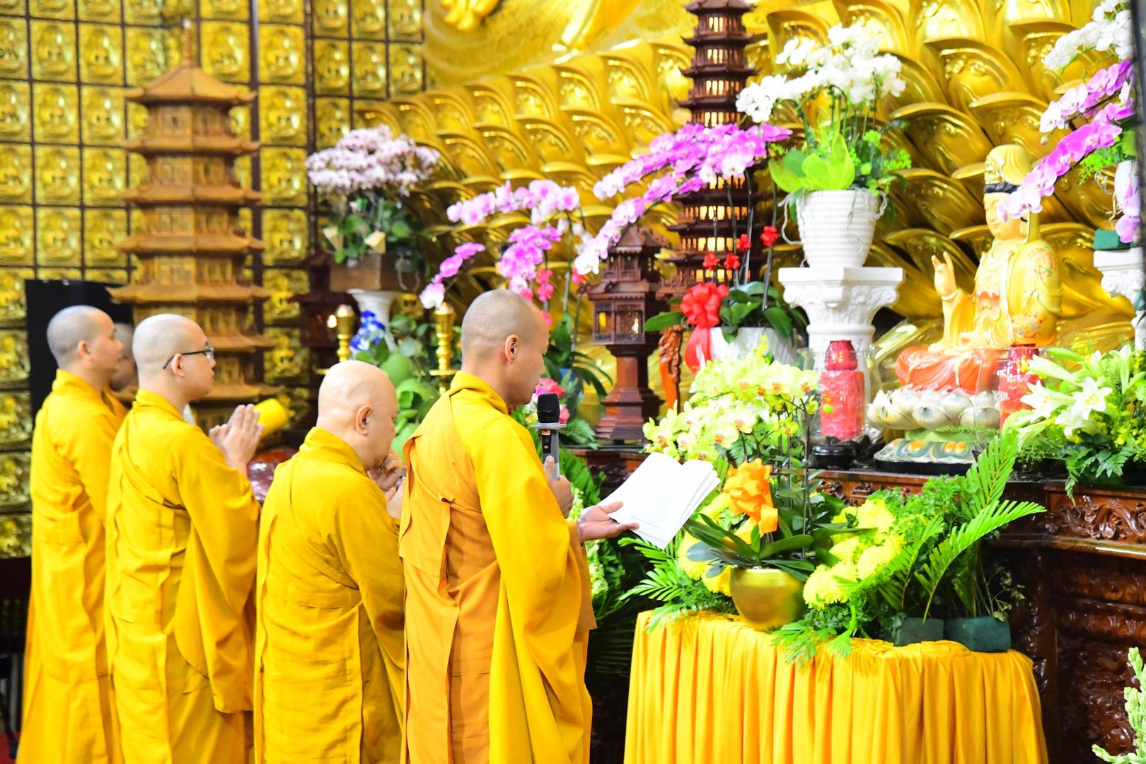 Khóa lễ sám hối định kỳ tại chùa Giác Ngộ