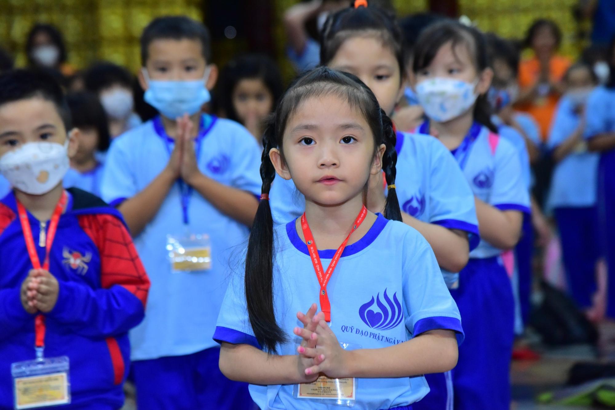 Sôi nổi khóa tu Búp sen từ bi tại Chùa Giác Ngộ