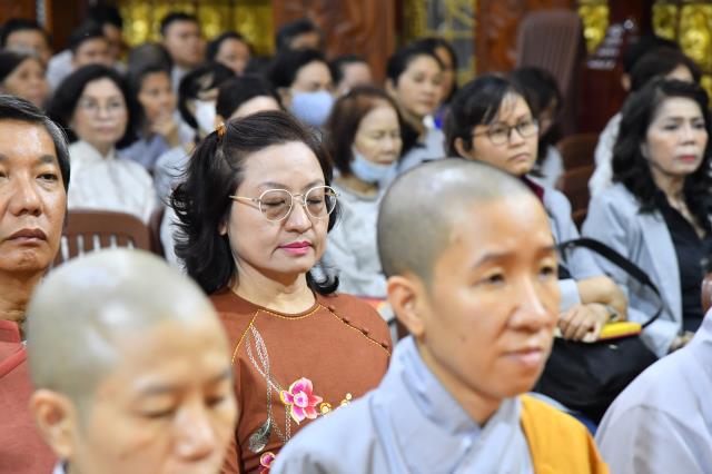 GĐPT Ngộ Mi Hồng cúng dường Trai tăng nhân bảy tuần thất của người mẹ khả kính