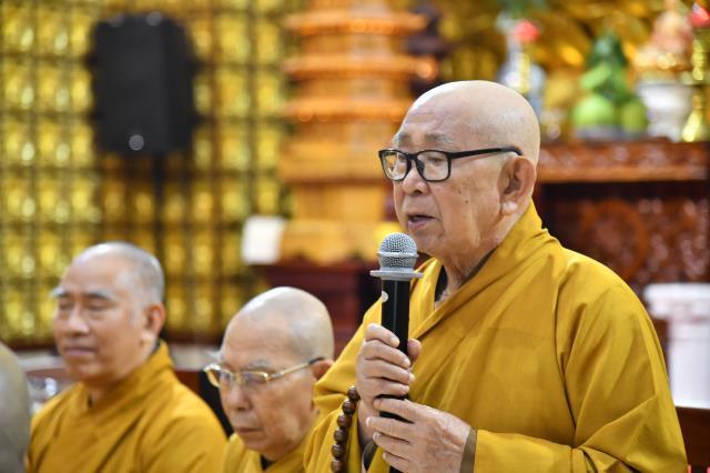 GĐPT Ngộ Mi Hồng cúng dường Trai tăng nhân bảy tuần thất của người mẹ khả kính