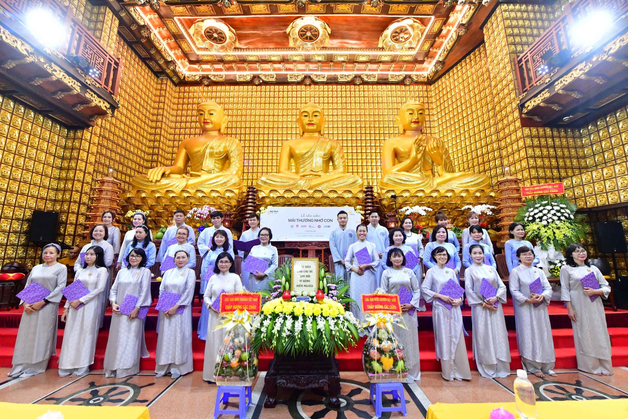 Chùa Giác Ngộ tổ chức lễ cầu siêu cho những trẻ em qua đời vì bệnh hiểm nghèo