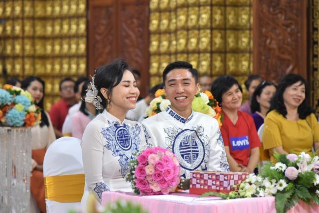 Lễ hằng thuận của đôi uyên ương Văn Sơn và Bạch Thảo