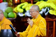 TT. Nhật Từ cùng Tăng đoàn chùa Giác Ngộ đón tiếp hơn 250 Phật tử hành hương đầu xuân do Phật tử Nguyên Tùng và Diệu Thủy dẫn đoàn