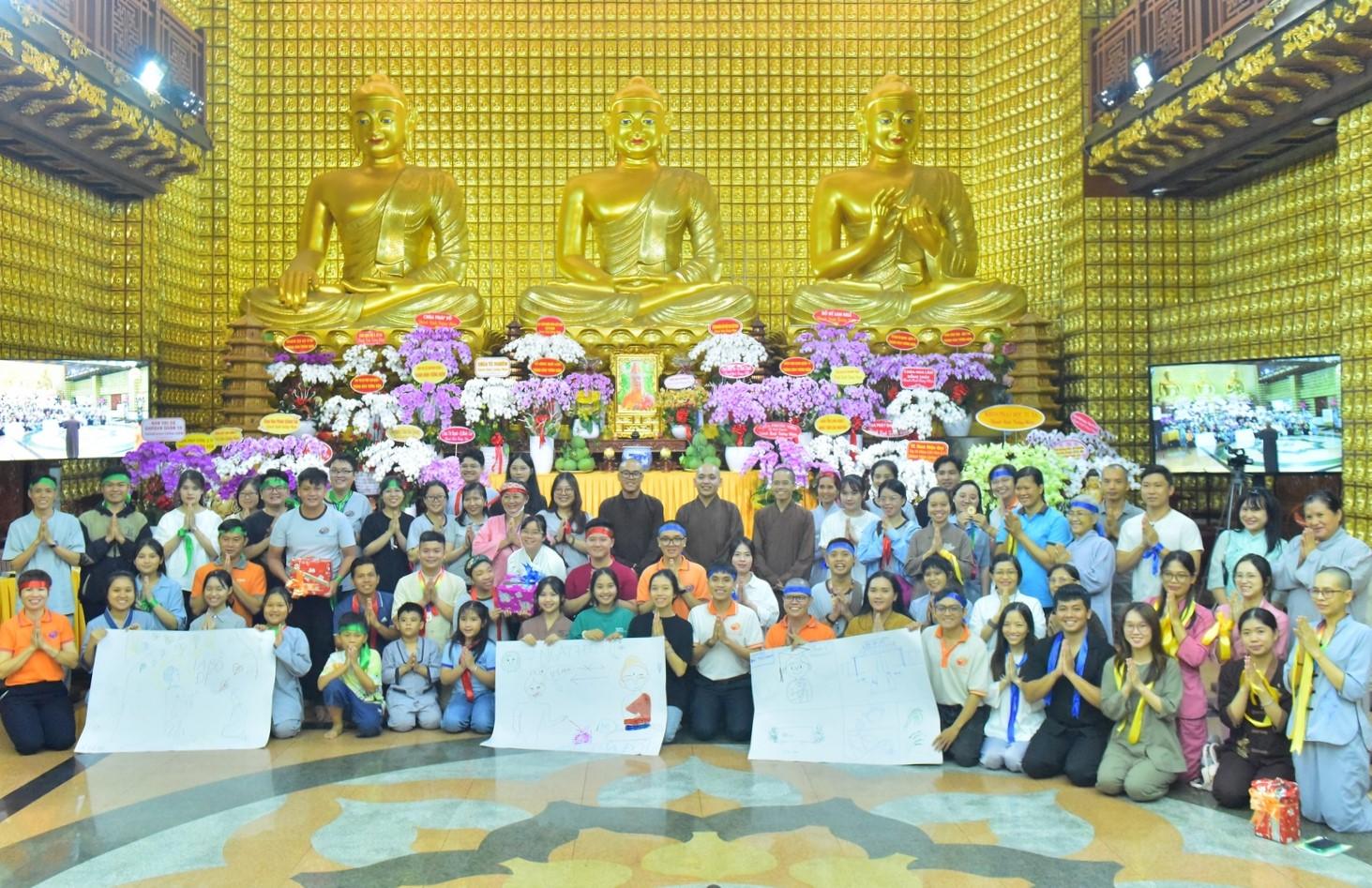 Sôi nổi Khóa tu cuối  tuần tại chùa Giác Ngộ