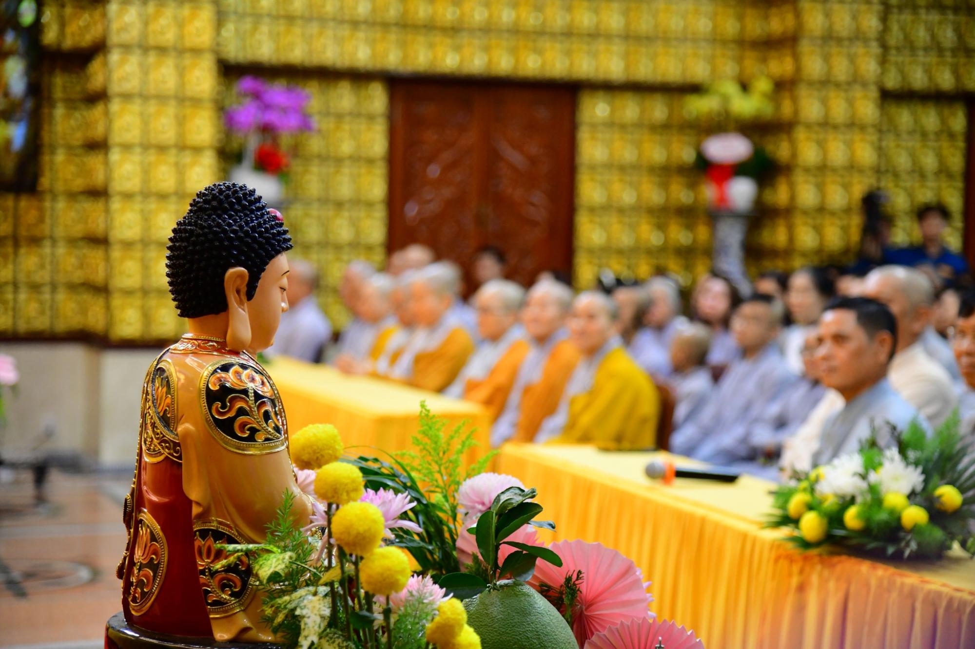 Tưởng niệm ngày Đức Phật nhập Niết bàn và kỷ niệm ngày tiếp nối lần thứ 55 của TT. Thích Nhật Từ