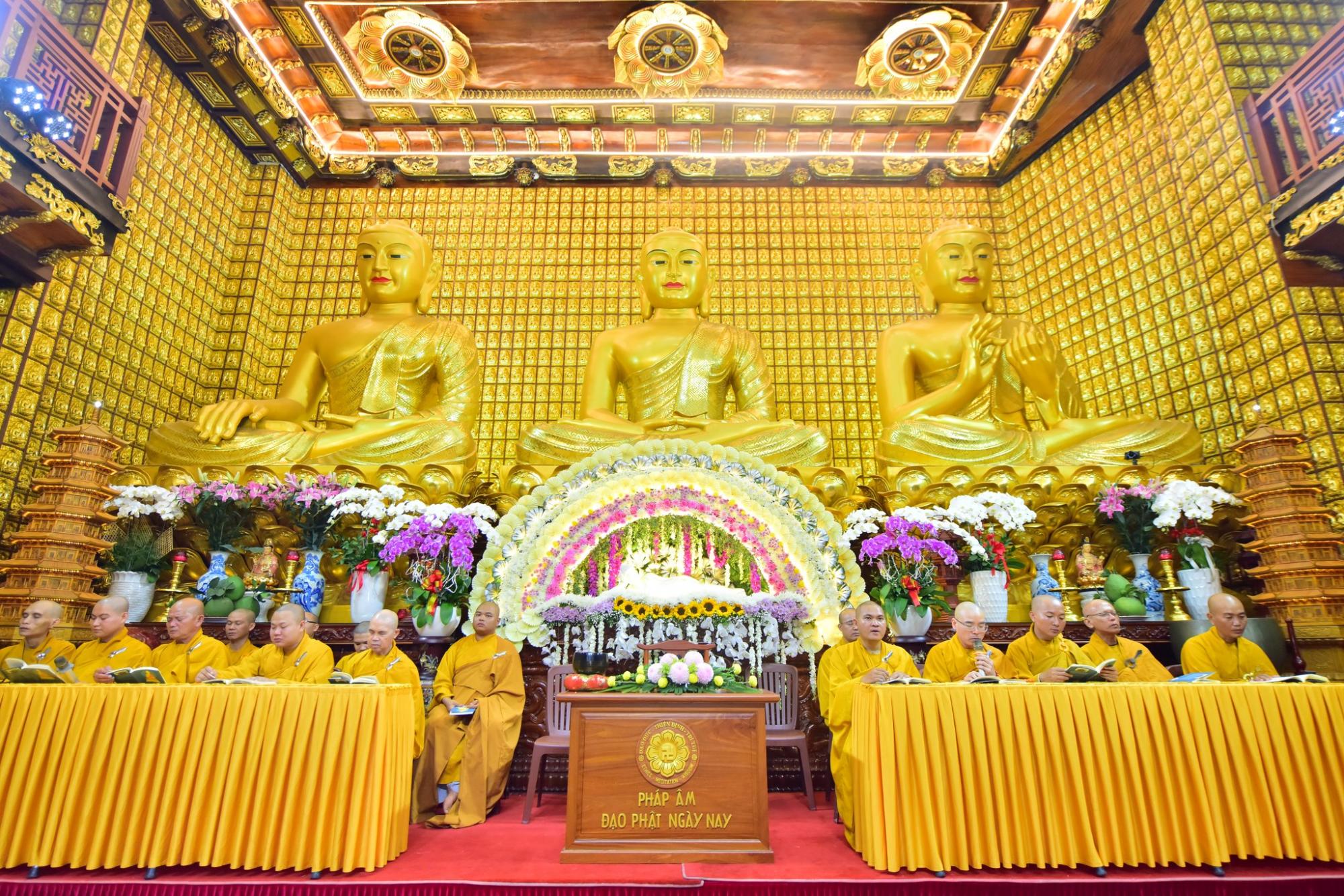 Tưởng niệm ngày Đức Phật nhập Niết bàn và kỷ niệm ngày tiếp nối lần thứ 55 của TT. Thích Nhật Từ