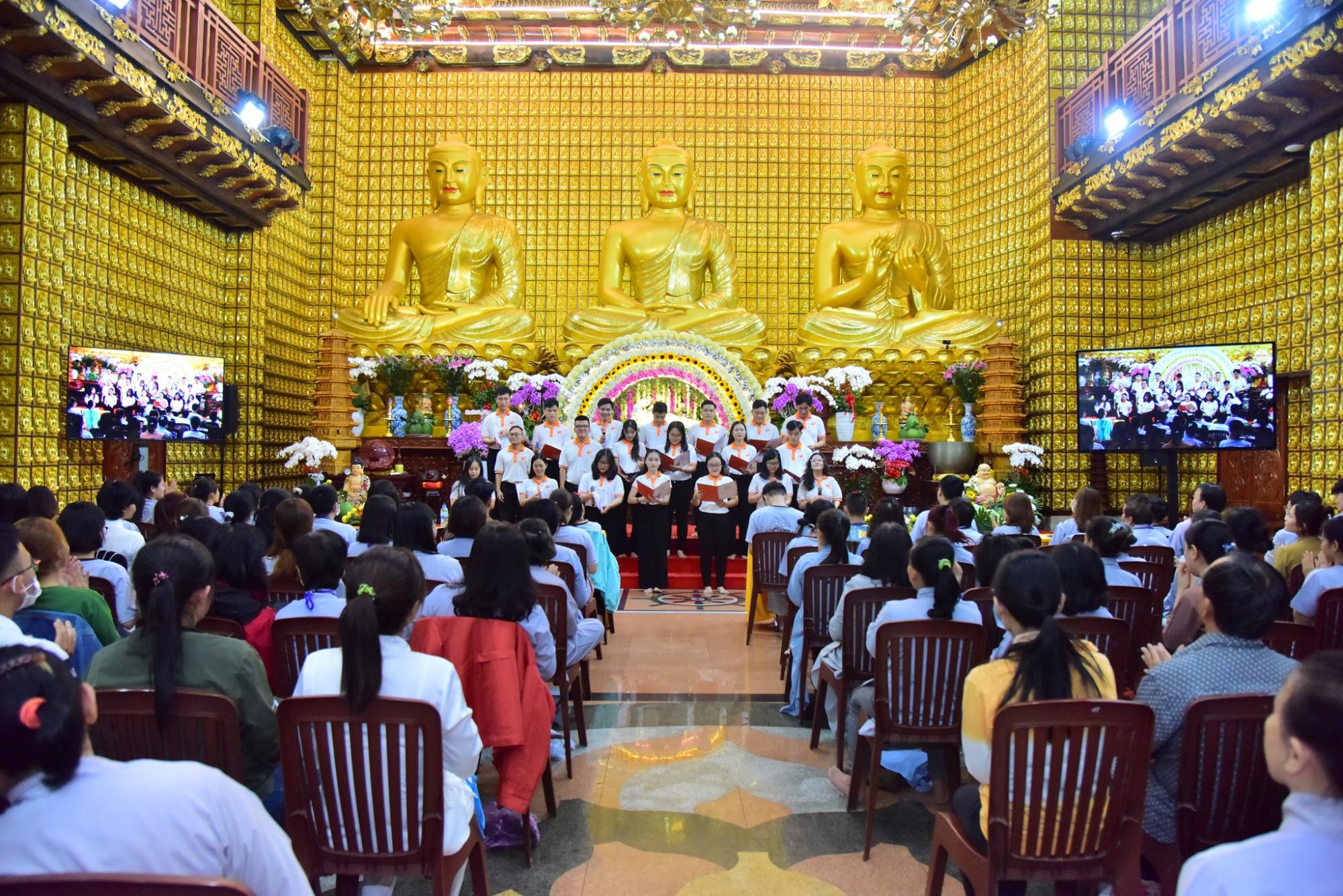 Sôi nổi khóa tu Tuổi trẻ hướng Phật chùa Giác Ngộ