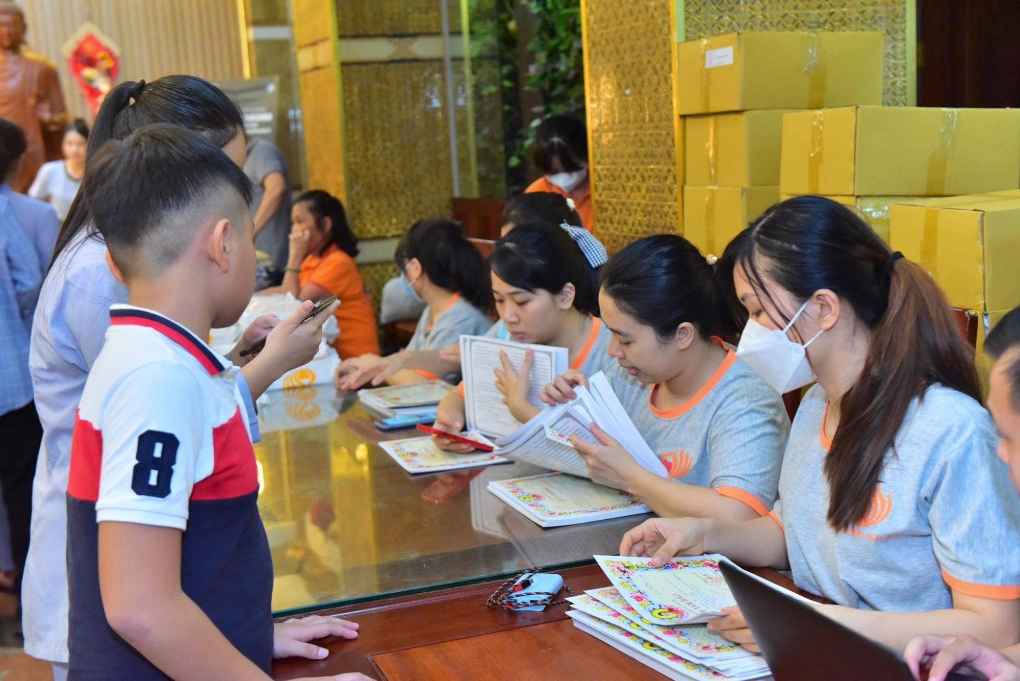 Lễ Quy y dịp rằm tháng 7 tại chùa Giác Ngộ