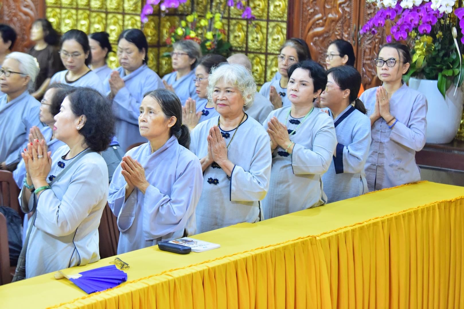 Sôi nổi Khóa tu cuối  tuần tại chùa Giác Ngộ