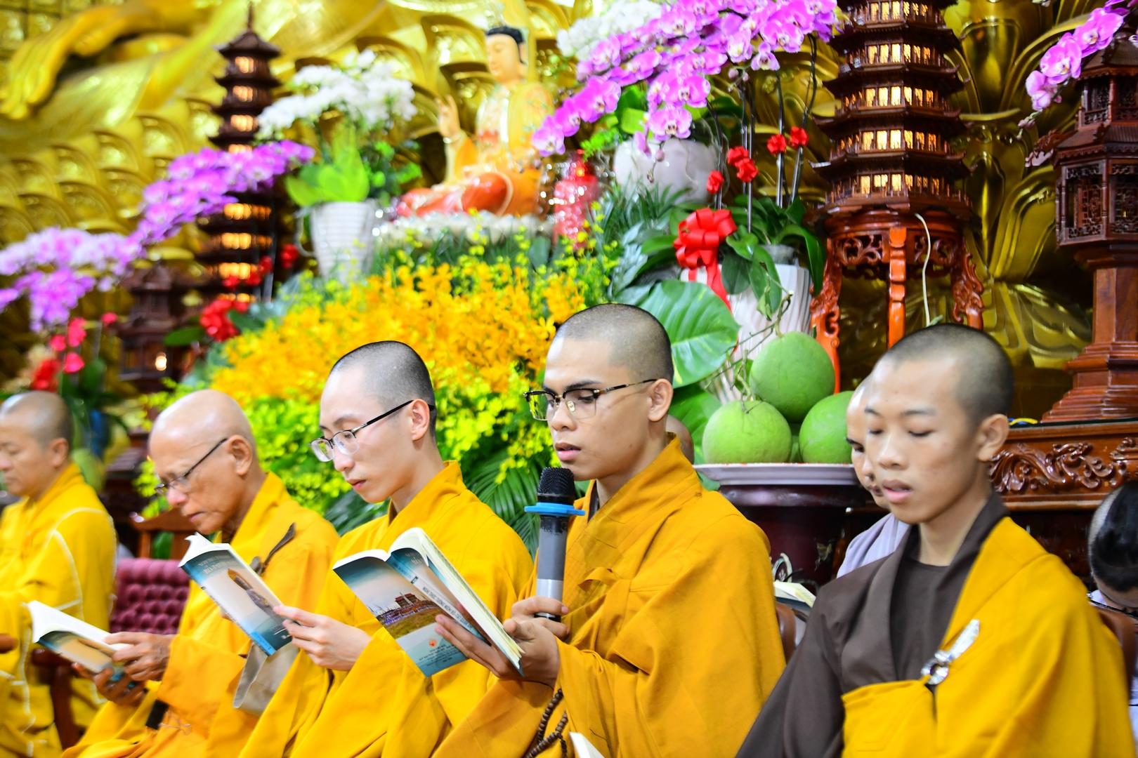 Lễ tưởng niệm Bồ tát Quan Thế Âm Đản sinh tại Chùa Giác Ngộ (Quận 10, TP.HCM)