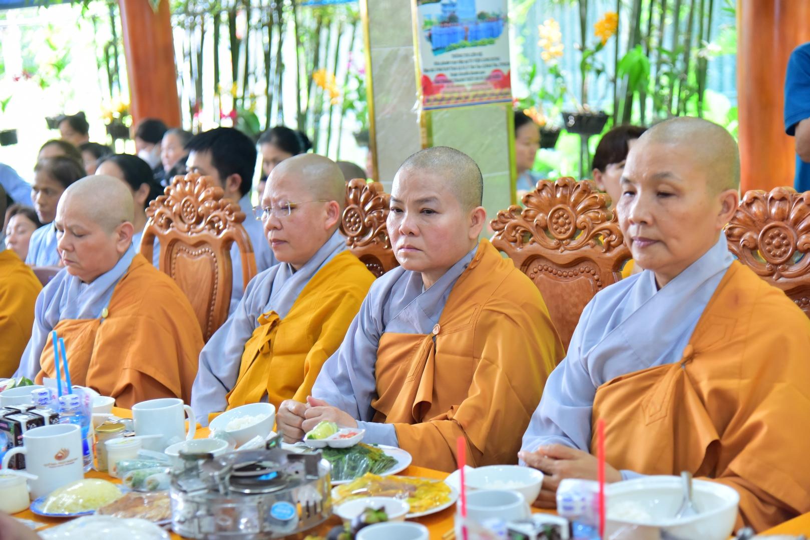 Tu viện Long Hưng (TP.HCM) trang nghiêm tổ chức nhiều hoạt động chào mừng Phật đản lần thứ 2647